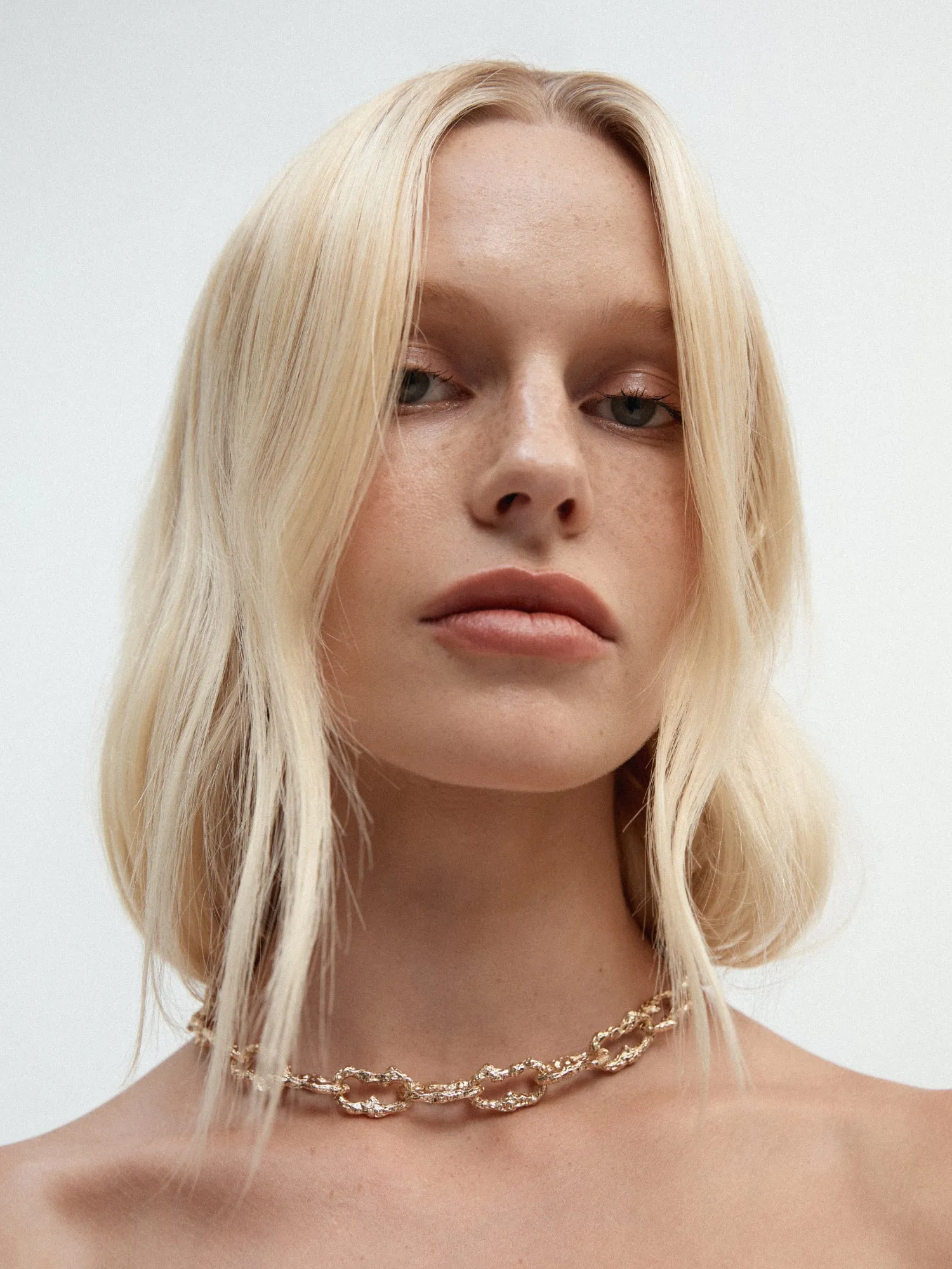AMORA NECKLACE