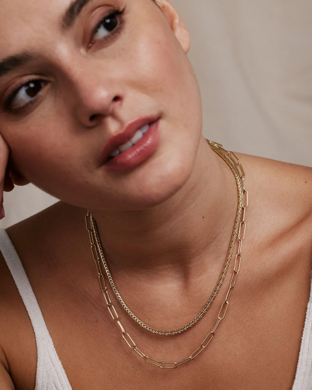 Connected Bold Paperclip Chain Necklace