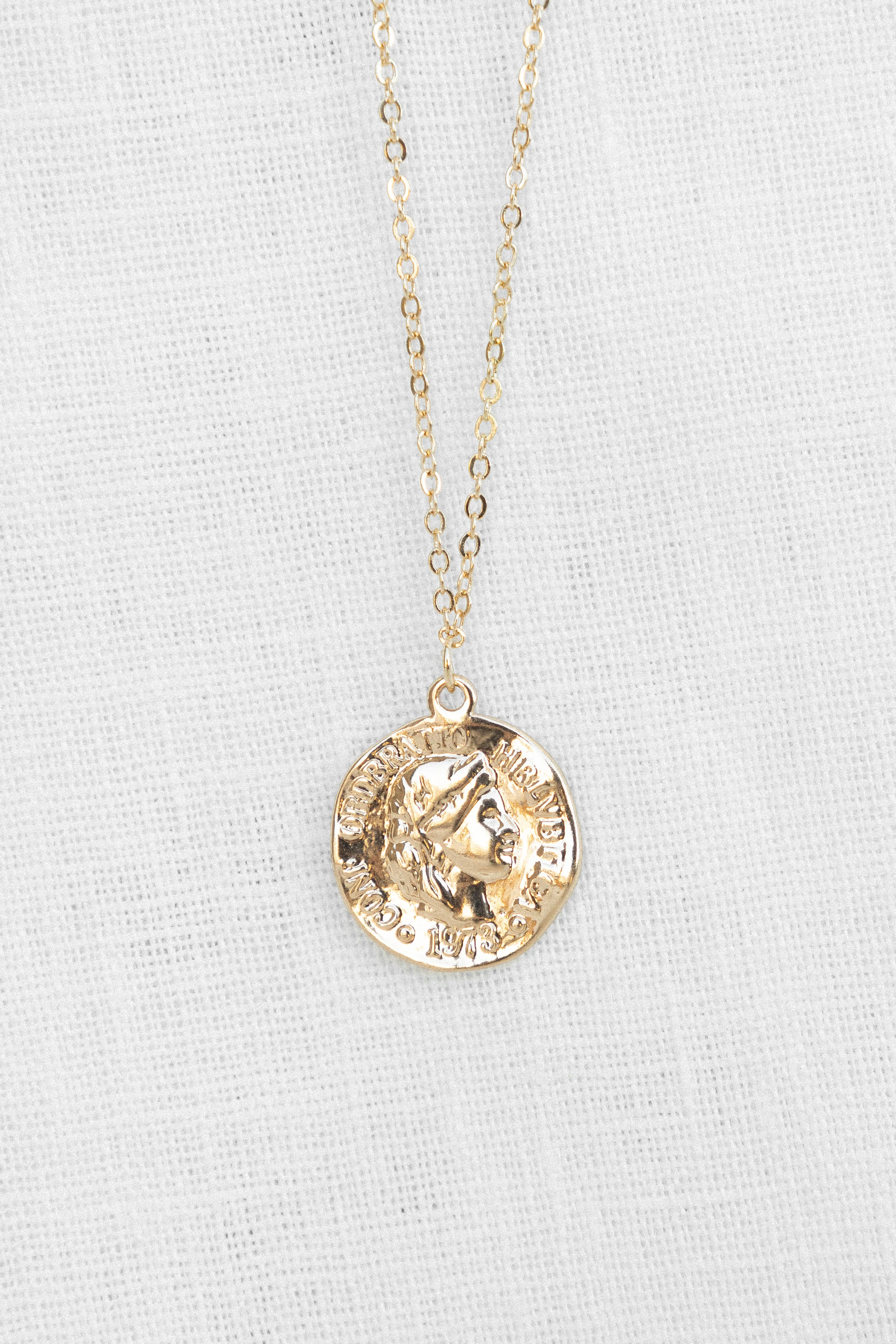 Enchante 5 Layer Necklace Set - Gold