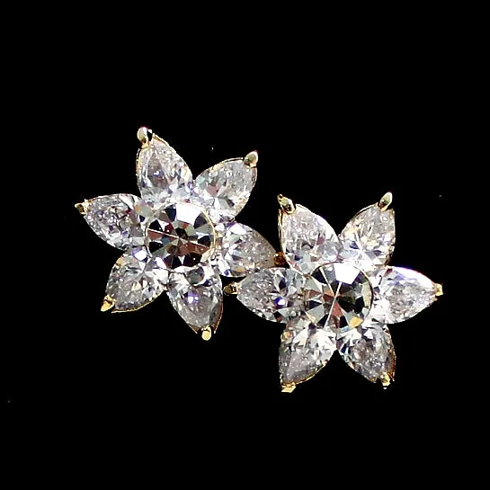 Fashion Crystal Princess Design Star Gold Plating Earring Necklace Set