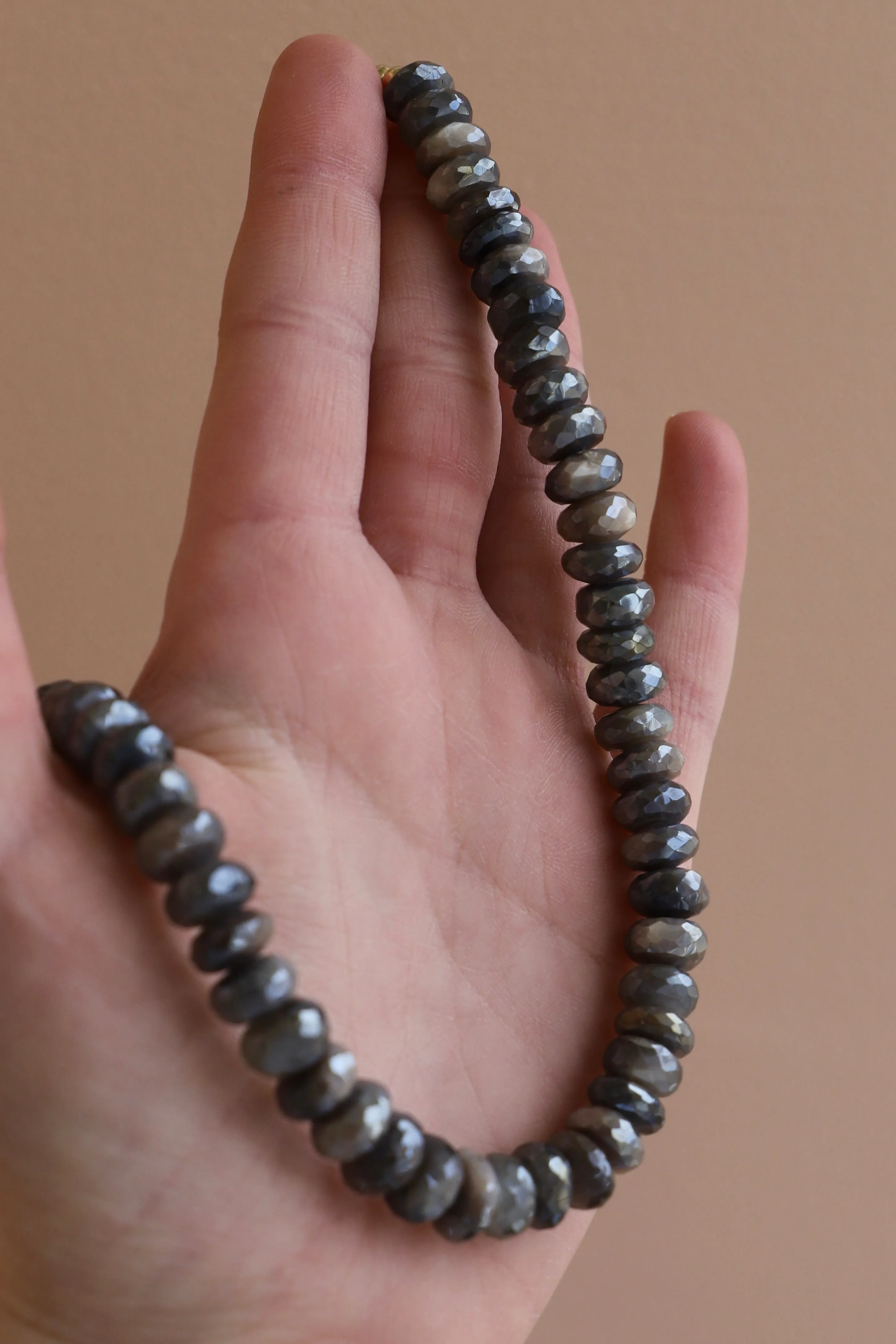 MOONSTONE BEADED NECKLACE