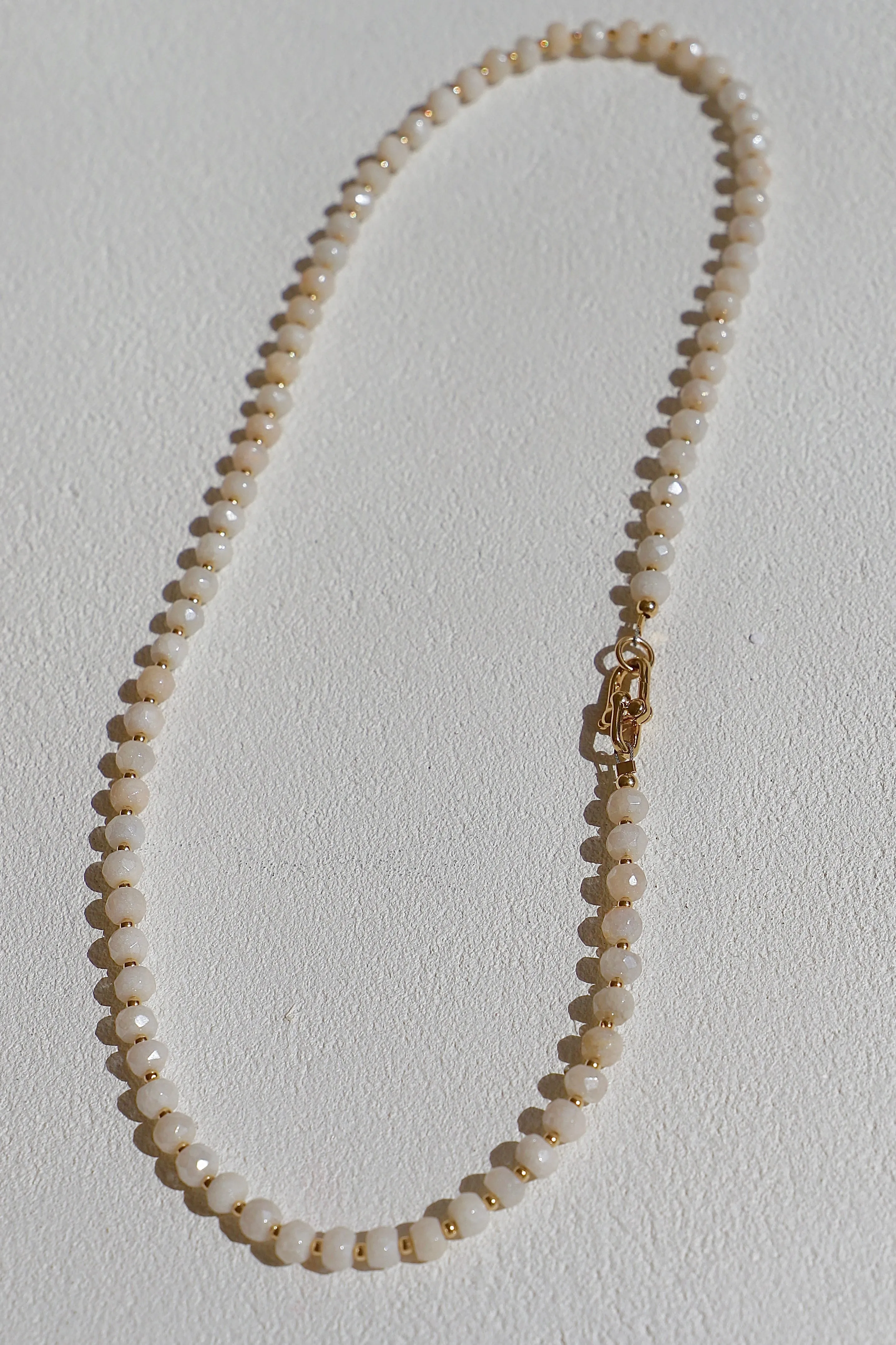 WHITE SILVERITE BEADED NECKLACE